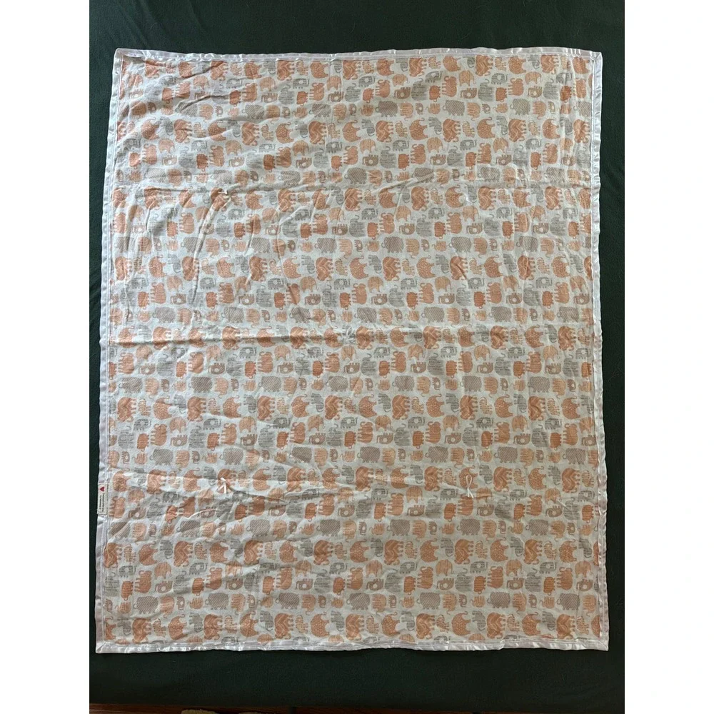 Momma‎ G Handmade Baby Blanket Peach Grey Elephant Print Satin Trim 35x43